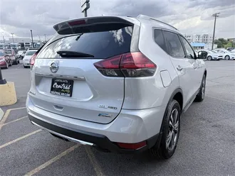 2017 NISSAN ROGUE photo 5