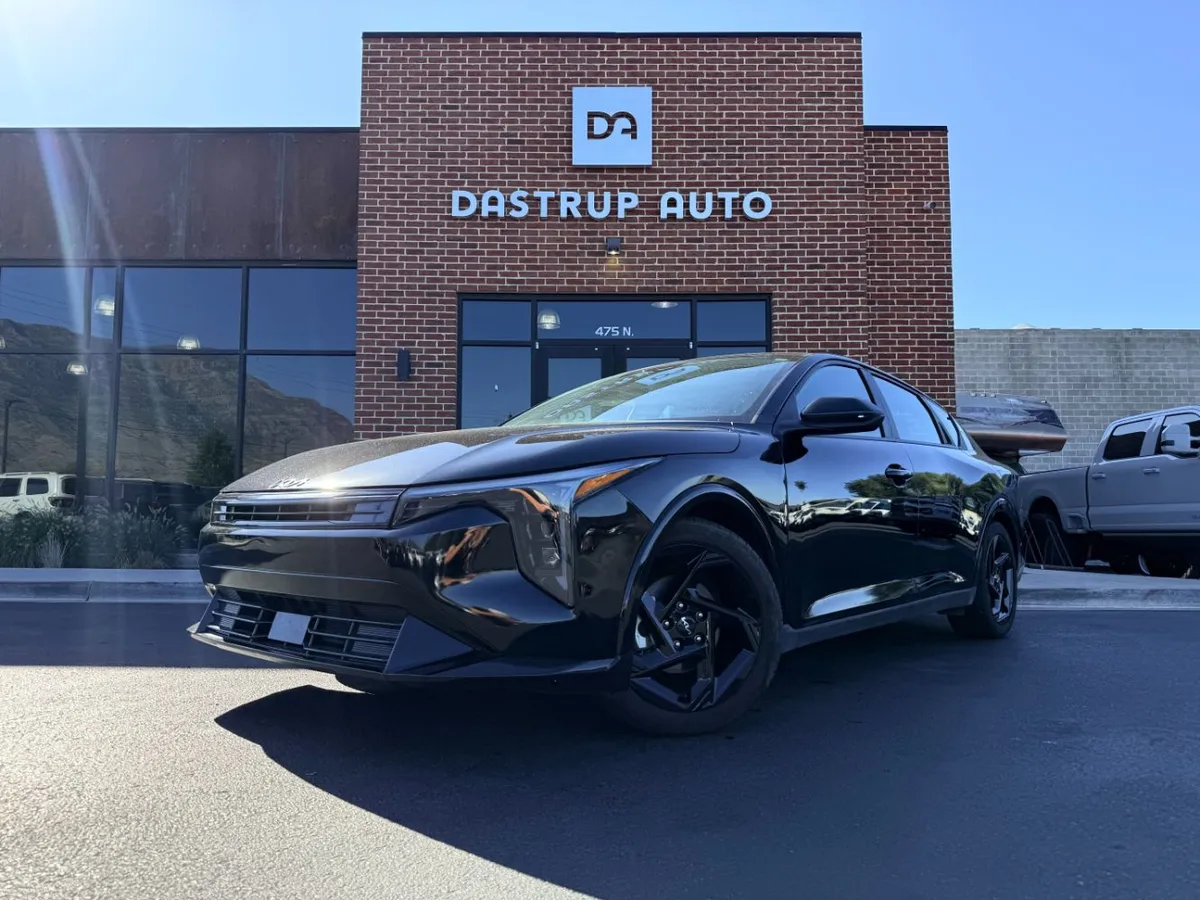 2025 Kia K4 EX