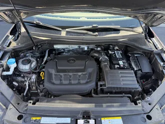 2021 Volkswagen Tiguan photo 3