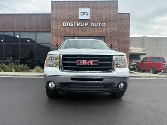 2011 GMC Sierra 1500 photo 2
