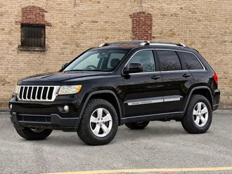 2011 Jeep Grand Cherokee photo 3