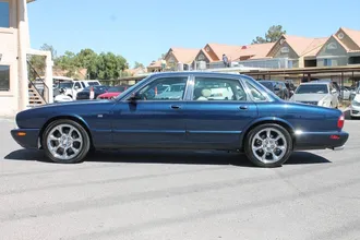 2000 Jaguar XJR photo 4