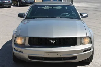 2008 Ford Mustang photo 3