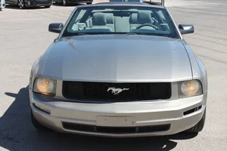 2008 Ford Mustang photo 4