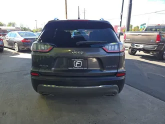 2019 Jeep Cherokee photo 5