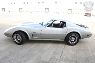 1974 Chevrolet Corvette photo 2
