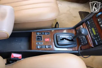 1983 Mercedes-Benz 300D photo 6