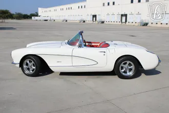 1957 Chevrolet Corvette photo 2
