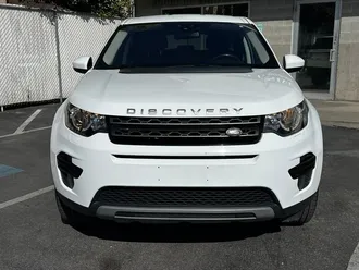 2018 Land Rover Discovery Sport SE photo 2