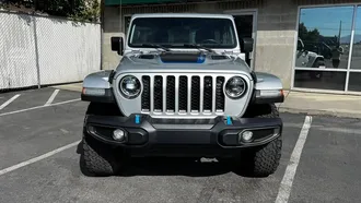 2023 Jeep Wrangler Rubicon 4xe photo 2
