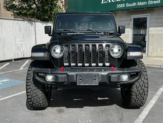 2021 Jeep Gladiator Rubicon photo 2