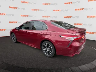 2018 Toyota Camry photo 3