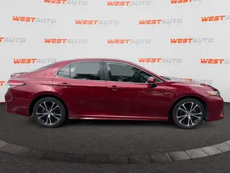 2018 Toyota Camry photo 6