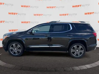 2017 GMC Acadia photo 2