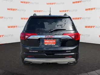2017 GMC Acadia photo 4