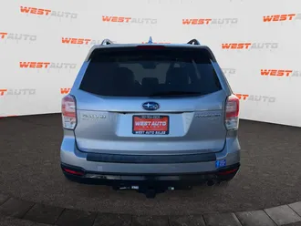 2017 Subaru Forester photo 4