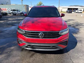2022 Volkswagen Tiguan photo 2