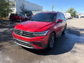 2022 Volkswagen Tiguan photo 3