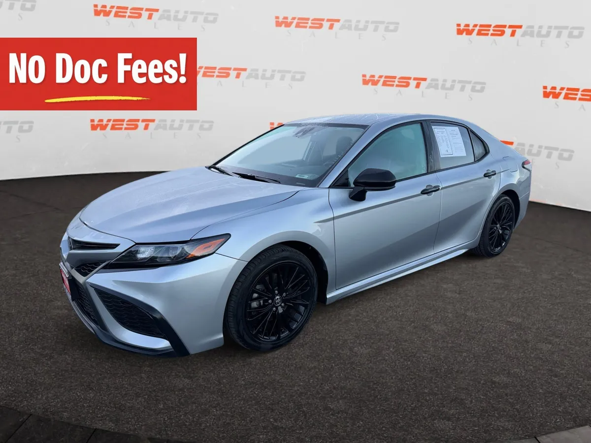 2021 Toyota Camry SE Nightshade