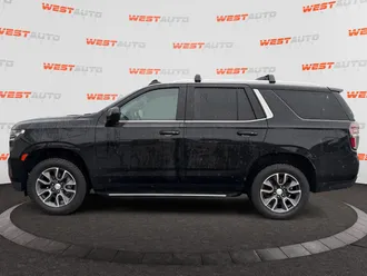 2021 Chevrolet Tahoe photo 2