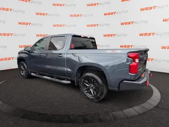 2020 Chevrolet Silverado 1500 photo 3