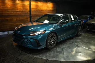 2025 TOYOTA CAMRY photo 2