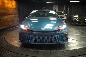 2025 TOYOTA CAMRY photo 4