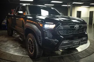 2024 TOYOTA TACOMA photo 5