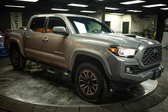 2021 TOYOTA TACOMA photo 5