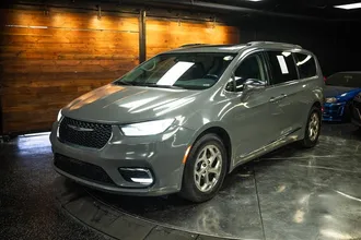 2022 CHRYSLER PACIFICA photo 2