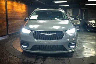 2022 CHRYSLER PACIFICA photo 4