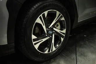 2025 SUBARU CROSSTREK photo 3