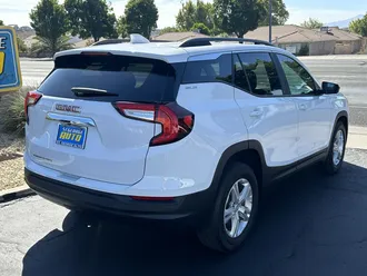 2022 GMC Terrain photo 4