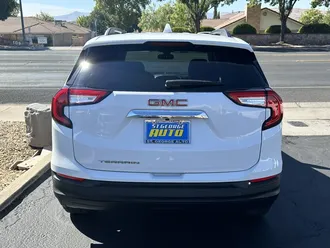 2022 GMC Terrain photo 5