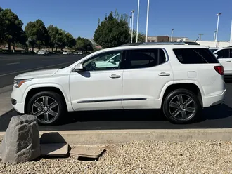 2019 GMC Acadia photo 7