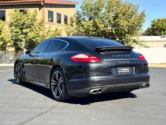 2010 Porsche Panamera photo 3