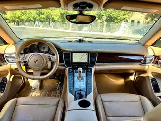2010 Porsche Panamera photo 6