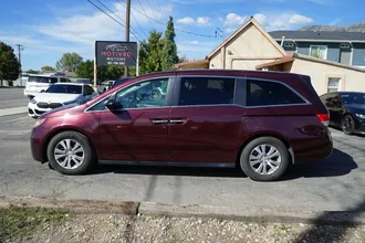 2015 Honda Odyssey photo 3