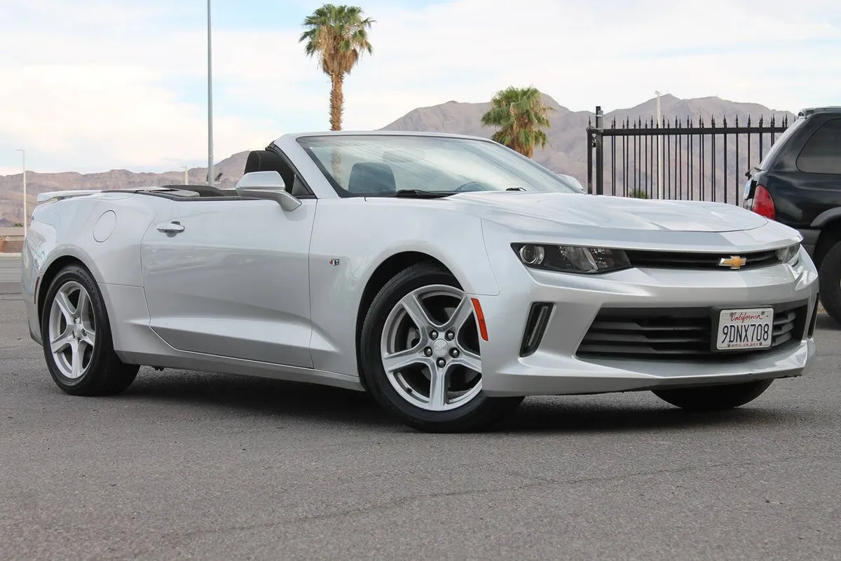 2018 Chevrolet Camaro LT 2dr Convertible w/1LT