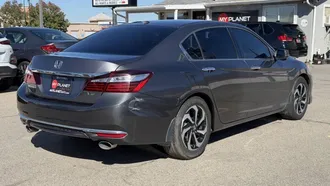 2016 Honda Accord photo 5