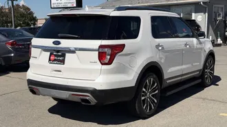 2016 Ford Explorer photo 5