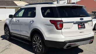 2016 Ford Explorer photo 7
