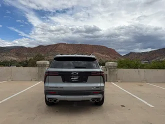 2027 Chevrolet Traverse photo 7