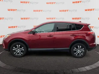 2018 Toyota RAV4 photo 2