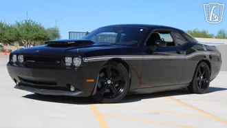 2010 Dodge Challenger photo 3