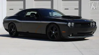 2010 Dodge Challenger photo 7
