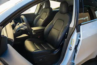 Model Y 15