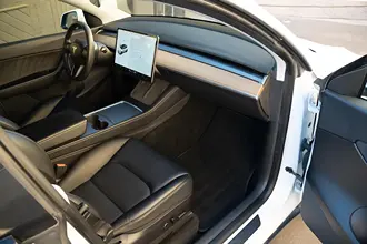 Model Y 31