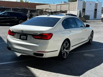 2019 BMW 7 Series 740i xDrive photo 7