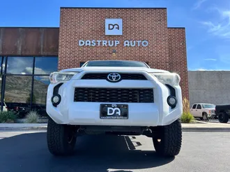 2014 Toyota 4Runner photo 2